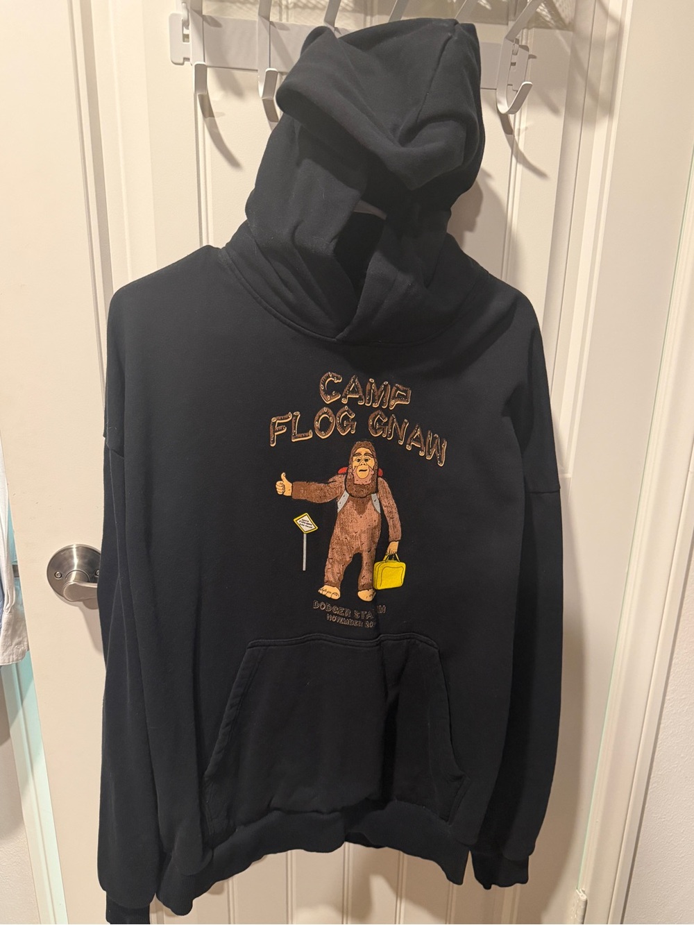 Official Merch 2025 Camp Flog Gnaw yeti 🫈 Pullover Hoodie NWOT unisex M Tyler